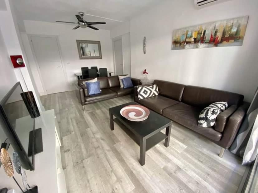 Rainbow Rentals Marques 7 เบนิดอร์ม ภายนอก รูปภาพ